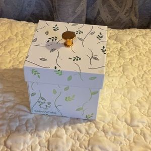 Send A Cake Gift Box Faux Roses included. Great for creating a gift.